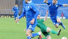 "Акулите" започнаха тренировки за "Б" група