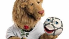 Видеостена за 8000 души монтират в Дортмунд