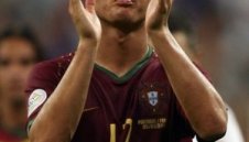 В Англия злорадстват за отпадането на Португалия