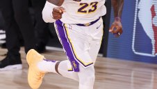 Новият договор на Краля: Кои баскетболисти взимат най-много пари в НБА? + ВИДЕО 