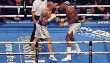 Усик е боксьор от друга планета