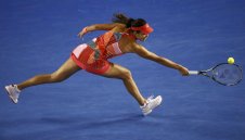 Хубавата Ана отпадна, треньорът й припадна