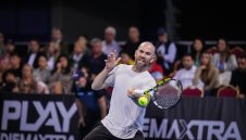 Манарино триумфира на Sofia Open