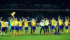 Шведите изпотрошиха телевизионно студио от радост + ВИДЕО