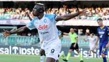 Наполи взриви Сасуоло с хеттрик на Осимен