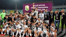 Голяма Славия! Бялата лавина помете Тампере