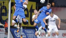 Левски няма да изиграе втори безличен мач, Обертан не е за Гълъбово