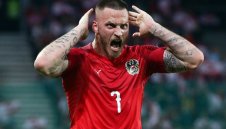 Арнаутович е на часове от подпис с китайци, вече премина медицинските прегледи