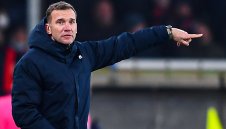 Шевченко флиртува с уволнението