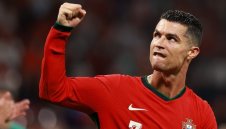 Феноменален! Кристиано Роналдо пренаписа историята