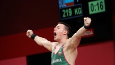 Христо Христов няма да се отказва, ще вдига за България на Световното