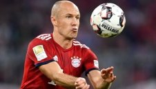 Ариен Робен започна треньорската си кариера