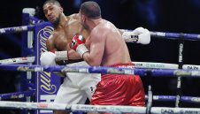 ОФИЦИАЛНО: Кобрата ще се бие в "Тотална касапница" + СНИМКА