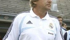 Шустер иска Ван дер Ваарт още сега