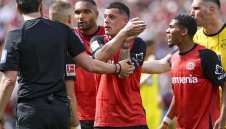 Гранит се връща на Острова?