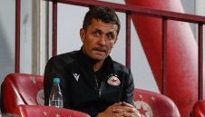 ЦСКА отсвири Байер за вратар