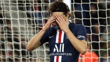 Кавани няма да дебютира за Червените дяволи в събота