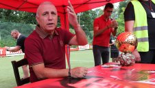 Стоичков надъхва ЦСКА преди Вечното дерби: Да откажем Левски! + ВИДЕО