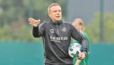 Треньор в Бундеслигата към играчите: Пийте кола и алкохол, яжте шоколад и пушете!