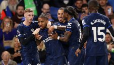 Челси взе 4-а поредна победа, приземи и Чайките