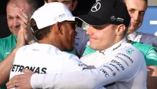 В Мерцедес спокойни за отношенията между Люис и Валтери