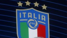 В Италия не могат да се разберат за заплатите