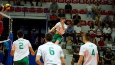 Младежите по волейбол на полуфинал на Европейското