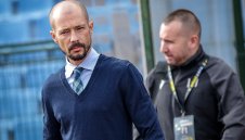 Феновете на ЦСКА бесни: "Оставка, оставка" огласи националния стадион 