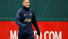 Разочарованият Алексис иска да напусне "Олд Трафорд" час по-скоро