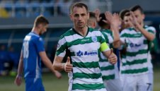 Черно море удари Верея и докосва челната четворка