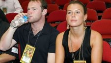 Колийн очаква с нетърпение решението на Уейн Руни