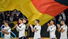 Заради фиаското в Русия? Бундестимът се подмазва на феновете си