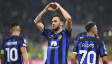 Дузпа донесе 2:1 на Интер