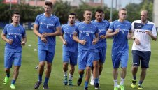 Левски не се отказва, иска да прилапа юноша на Бенфика без пари