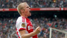 Звезда на Аякс няма да тормози Уелс и Германия