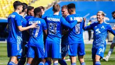 Роналдо и Неймар дишат прахта на българското първенство