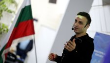 Бербатов: Де Хеа се нуждае от Хендерсън