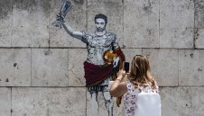 Рим има своя нов Цезар