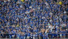 Феновете на Левски: Достойно, но купете нападател! 