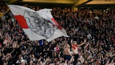 Самотни в Лондон: Аякс без фенове срещу Челси