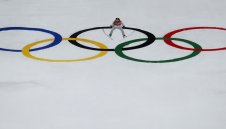 Германия води по медали след осмия ден в Пьончан