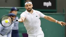 Гришо командва и води с 2:0 сета! Дъжд спаси Тиафо