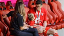 Байерн склони за Левандовски, но има условие към Барса