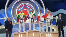 Голям успех! Българин е световен шампион по карате киокушин