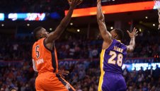 В НБА дават луди пари на играчи