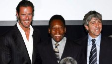 Признание! Сменят името на "Маракана" в чест на Пеле