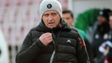 И Бруно Акрапович недоволен от съдията: На всеки 10 секунди се свиреше фаул