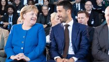 Юве иска да изрита Кедира до дни