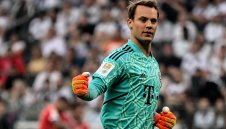 Грубо влизане с бутоните: Как Байерн съсече грешника Нойер