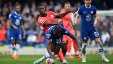 Челси надцаква Ливърпул за Кайседо